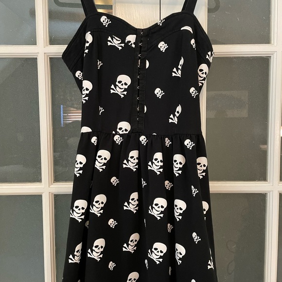 Dresses & Skirts - Skull skater dress